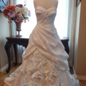 "JASMINE COUTURE" NEW WEDDING DRESS , SIZE 10 , OFF WHITE COLOR (diamond white)